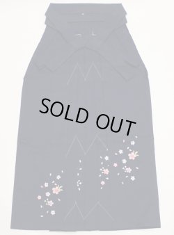 画像1: 女子袴 刺繍入り Ｓサイズ