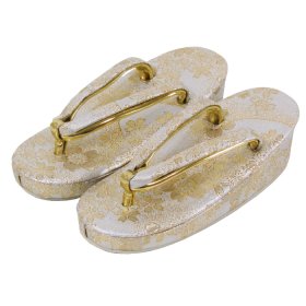 画像: 七五三 ３歳草履　(16.5cm/18cm)