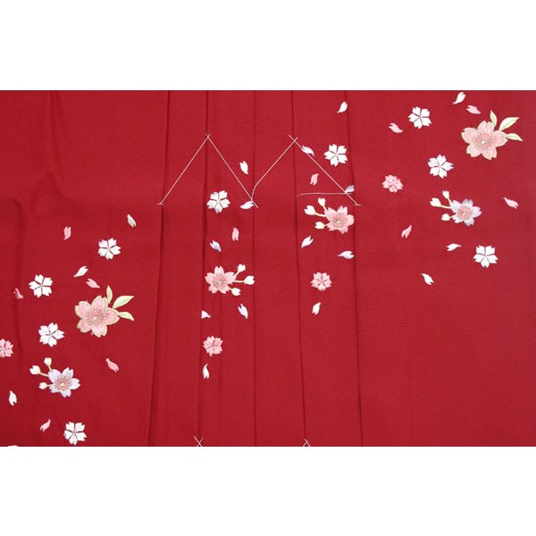 画像2: 七五三3歳用刺繍入り女児袴 (2)