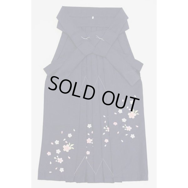 画像1: 七五三７歳用刺繍入り女児袴 (1)