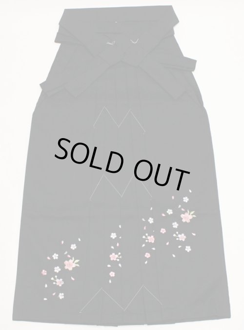 画像1: 女子袴 刺繍入り Ｍサイズ (1)