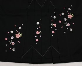 画像: 女子袴 刺繍入り Ｓサイズ