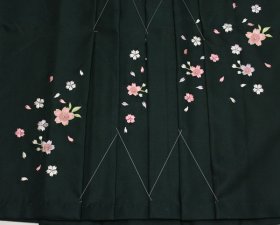 画像: 女子袴 刺繍入り Ｌサイズ