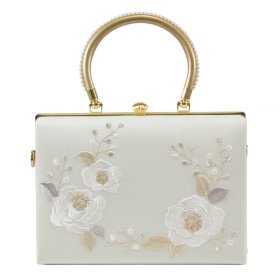 画像: 山茶花刺繍入り和装バッグ